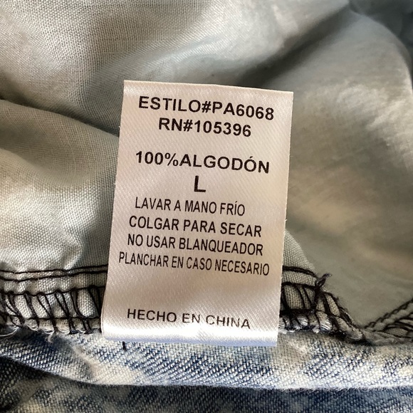 C’EST TOI Light Wash Cargo Denim Joggers Size Large - Picture 13 of 14